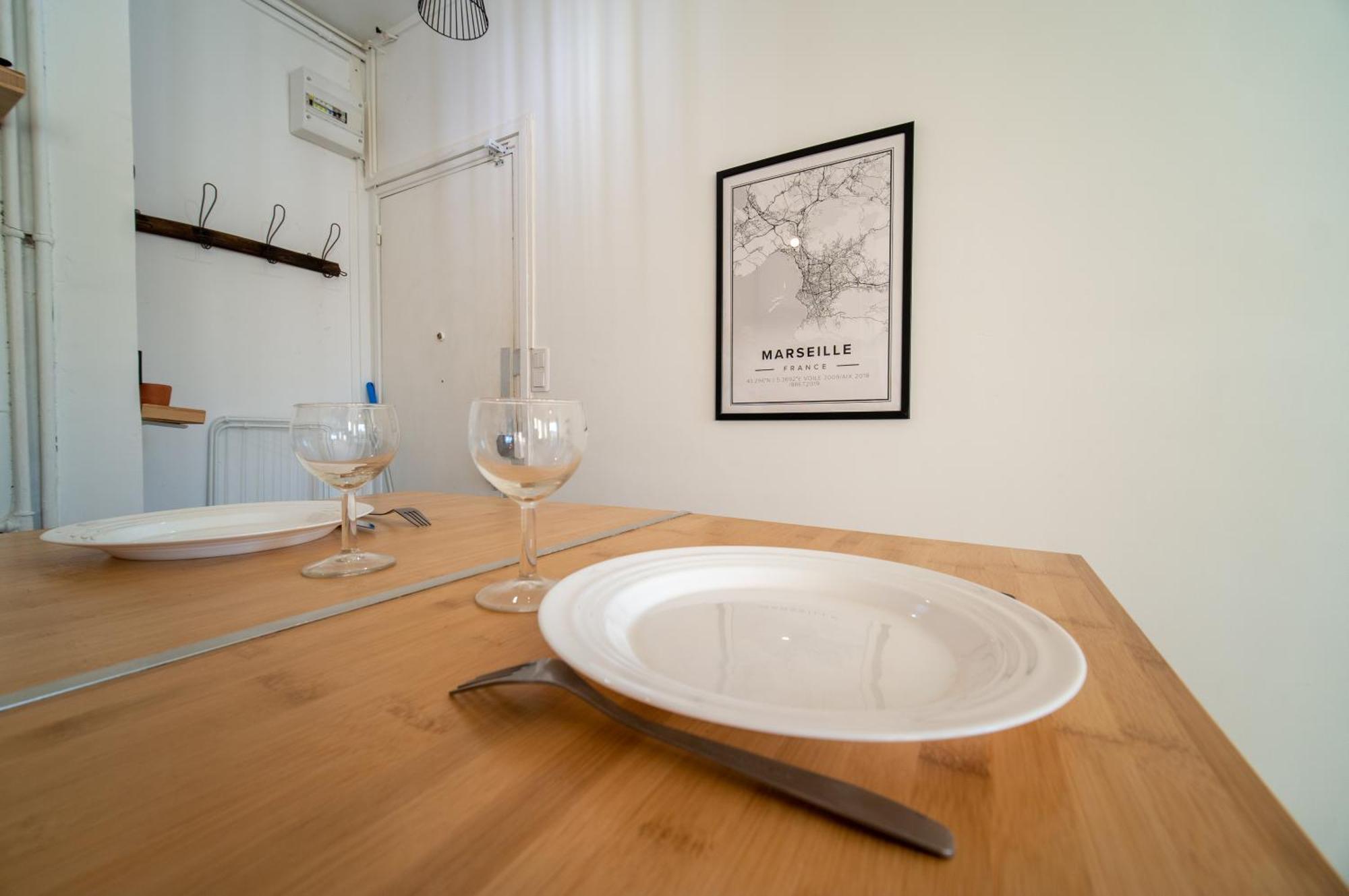 Appartement Tout Equipe Vieux Port 4 Couchages Marseilles Buitenkant foto